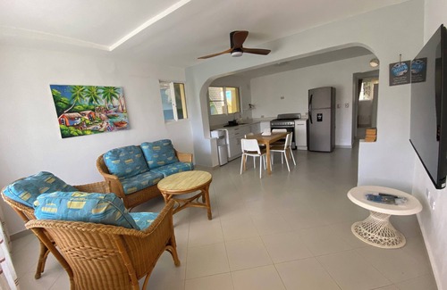 Barrio Las Yaguitas Villa | Oceanview 5 BR w private pool, rooftop terrace & full staff 4 min from the beach