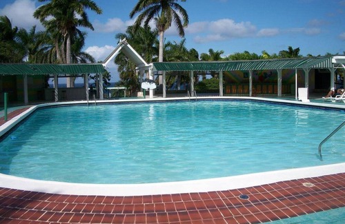 Montego Bay Apartment | Oceanview Apt - Montego Bay, Ja, Pool, Bar, Beach