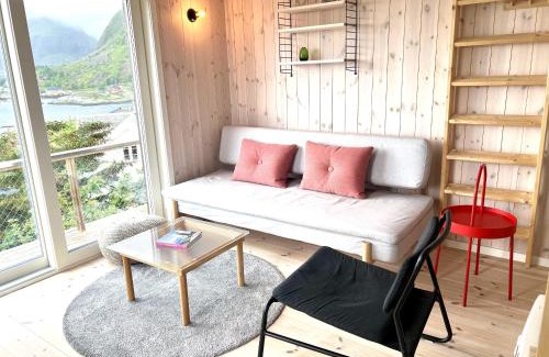 Sørvagen House | Oceanview Mini-House - Stunning Views