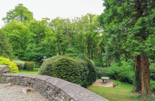 Stroud Cottage | October Cottage