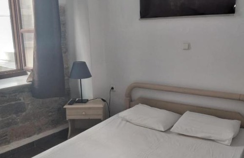 Ermoupoli Apartment | Odos Odysseos