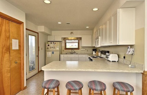 Ocean Hill House | OH1213- Just 300 Feet to Beach, 4 BRs, Ocean/Lighthouse Views, Dog Friendly!