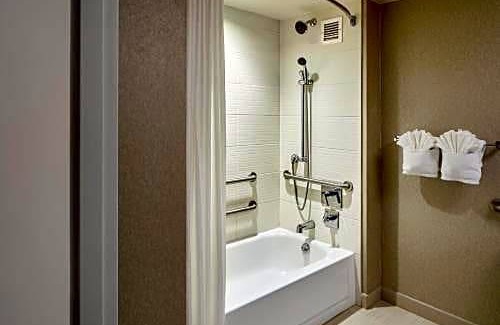 Athens Hotel | Ohio University Inn and Conference Center