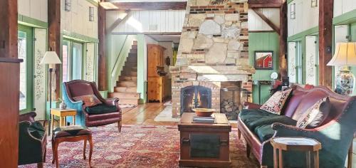 Brandon House | Old Orchard House