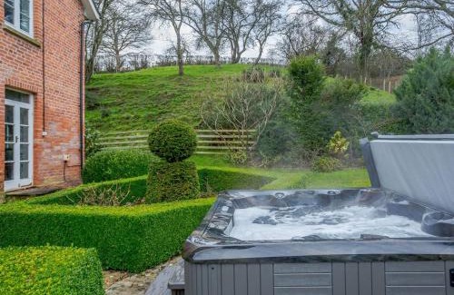Newtown House | Old Upper Gwestydd