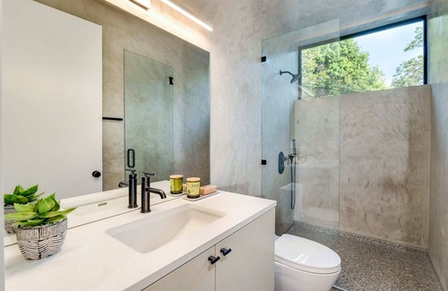 Old West Austin House | Old West Austin Modern Family Home w Pool