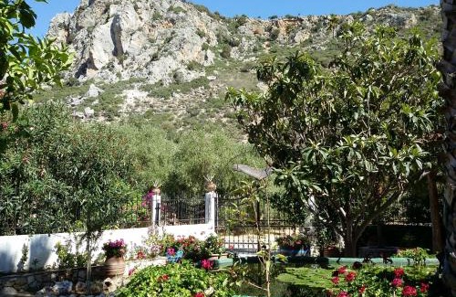 Kantanos-Selino House | Olive tree Cottages