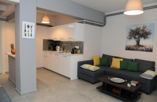 Filopappou Apartment | Olive Tree Deluxe Apt under Acropolis