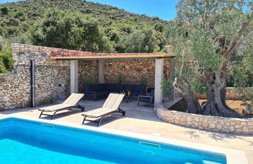 Vinisce House | Olive Tree - House with Pool