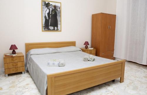 Casarano Apartment | OLTREMARE casa per vacanze con terrazzo e 3 camere con 6 PL