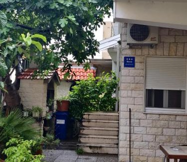 Omis Apartment | Omis apartment - near beach and town center, ground floor with small garden
