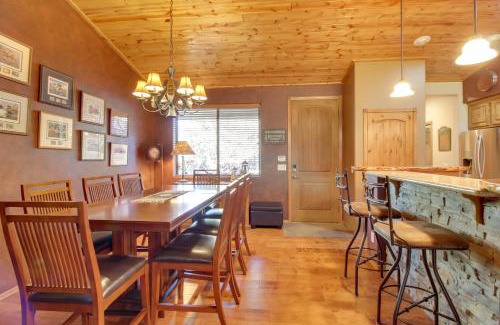 Show Low House | On-Site Trails and Deck Show Low Cabin!