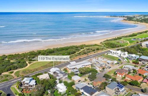 Torquay Apartment | On The Esplanade - Ocean Front Apartment