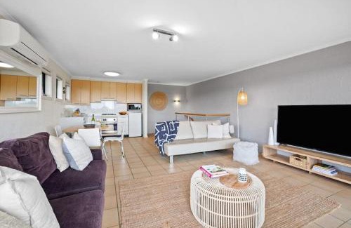 Torquay Apartment | On The Esplanade - Ocean Front Apartment