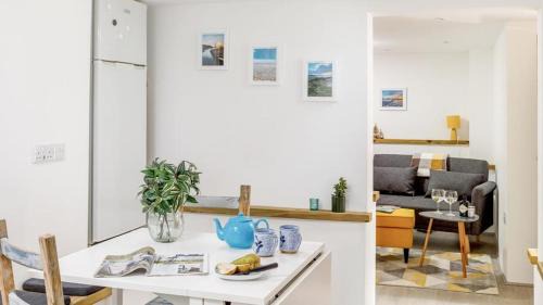 Bude Apartment | Once Upon A Tide