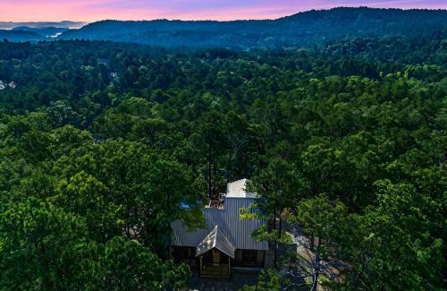 Broken Bow House | Once Upon A View! Floating Hammock, Hot Tub, Firewood, Views!