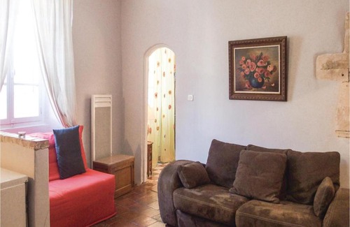 Barjac Apartment | One-Bedroom Apartment in Barjac