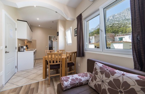 Drvenik Apartment | One bedroom apartment with air-conditioning Drvenik Donja vala, Makarska (A-9654-a)