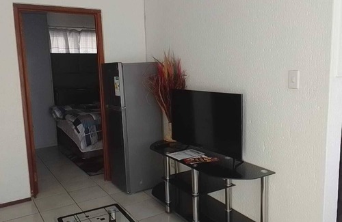 Sandown Apartment | One Bedroom Unit In Central Sandton