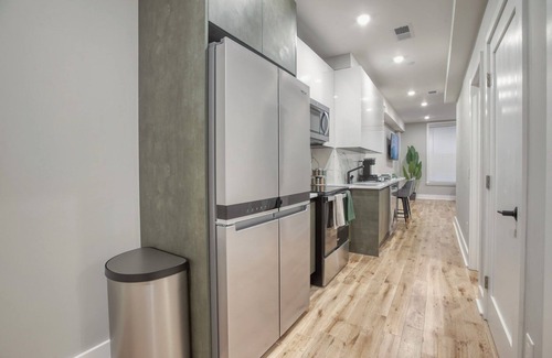 Center City East Apartment | One Sky Loft