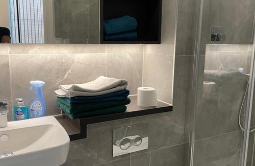 East Acton Apartment | One west point , Icon tower