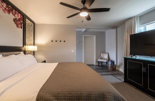 Desert Hot Springs Hotel | Onsen Hotel and Spa