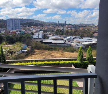 Tegucigalpa Apartment | Opal-203 Condominio Confortable en Ecodistrito