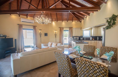 Malmok Apartment | Opal Apt, with private pool