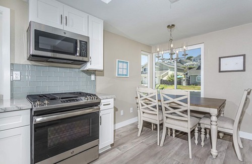 Aviara House | OPEN 10-26 to 30! Ocean View! Pool Spa, Pets OK, Gated Beach Area Home!