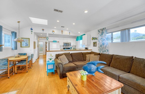 Avalon House | Open Floor Plan Home Eucalyptus w/Balcony Views