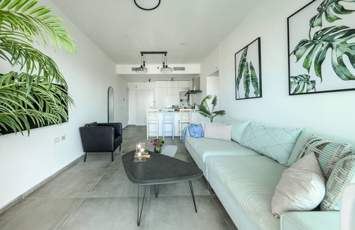 Tel Aviv Apartment | Opulent Ease 2BR Apt in Midtown