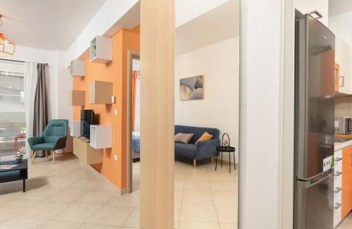 Kato Galatas Apartment | Orange Seaside Apartment