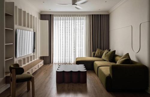 Trang Tien Apartment | Orchid Bloom Suite-City Heart-Near Street Food & Coffee 24-7
