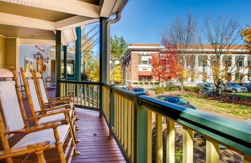 Chautauqua Condo | Originally built in Chautauqua Institution in 1890, the original St. Elmo Hotel building was torn down and rebuilt as a residential condominium. It now offers the convenience of an elevator;