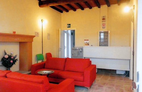 Casteldidone Hostel | Ostello Castello Mina Della Scala