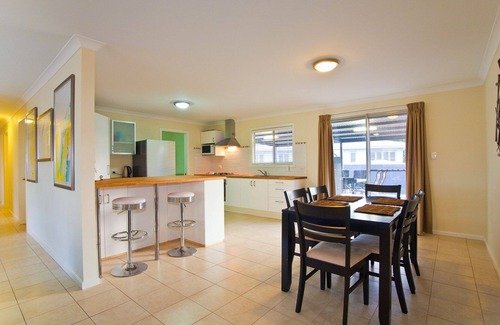 Exmouth House | Our Exmouth House: LYON: Town Centre, Pet Friendly