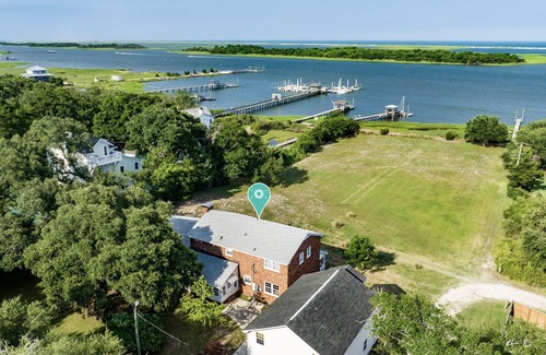 North Carolina Coast Apartment | Overlooking IntraCoastal Waterway, Private & Quiet 1 BRM