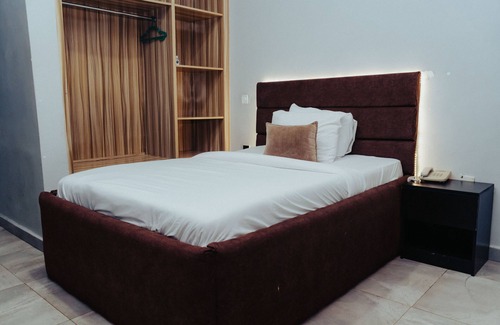 Benin City Hotel | OVIC Hotel