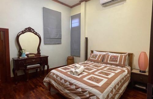 Vientiane Bed & Breakfast | Owl House Vientiane