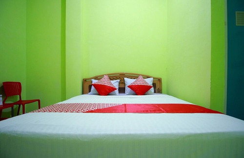 Lubuklinggau Hotel | OYO 2585 Sherren Guest House