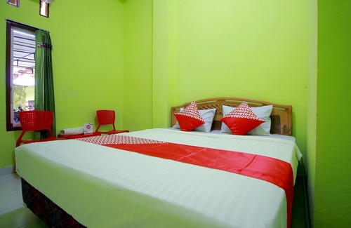Lubuklinggau Hotel | OYO 2585 Sherren Guest House