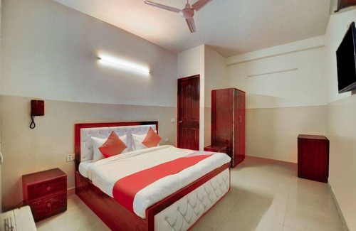 East of Kailash Hotel | OYO 28461 The Vishnu Paradise