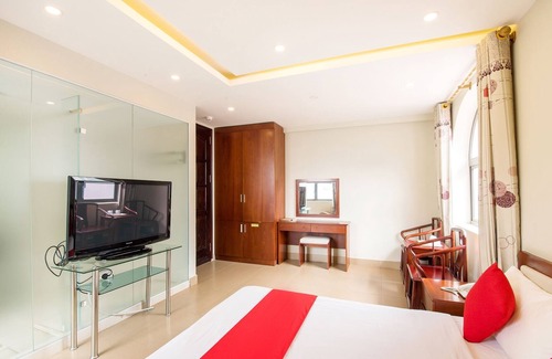 Dich Vong Hau Hotel | OYO 333 Nhue Giang Hotel