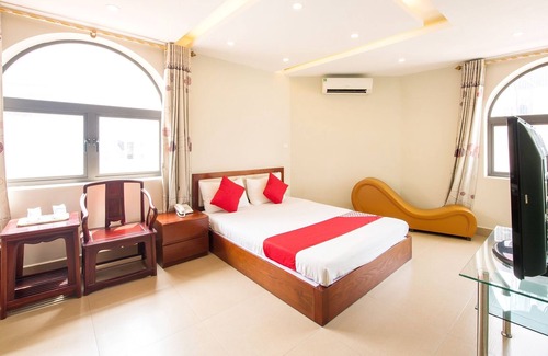 Dich Vong Hau Hotel | OYO 333 Nhue Giang Hotel