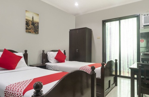General Santos Hotel | OYO 557 Samantha's Apartelle