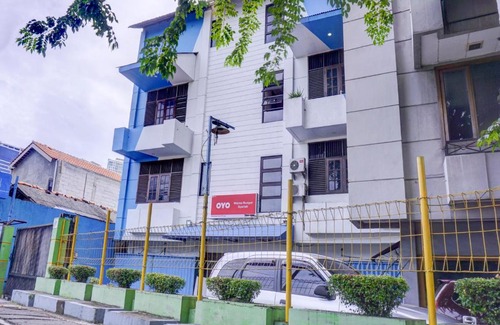 Kebayoran Lama Hotel | OYO 582 Wisma Bungur Syariah