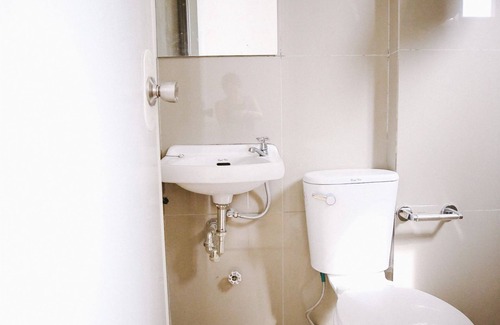 Bacolod Hotel | OYO 789 Abn Residences