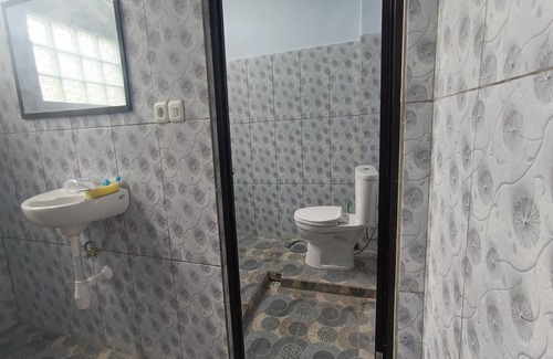 Tetebatu Hotel | OYO 93638 Lotus Guest House