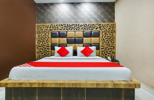 Batala Hotel | OYO Flagship New Taj Hotel