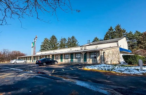 Wadsworth Hotel | OYO Hotel Wadsworth OH I-76